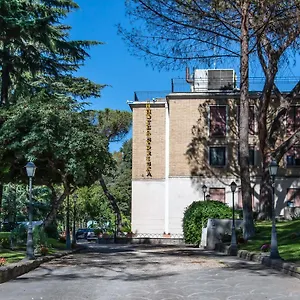 Santa Prisca Отель Рим